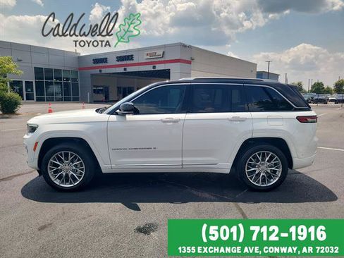 Used 2023 Jeep Grand Cherokee Summit AWD/4WD image 8