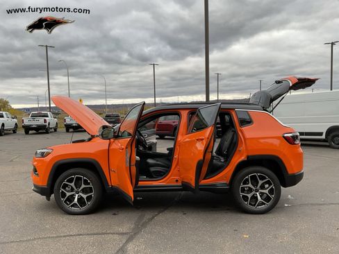 New 2026 Jeep Compass Limited image 34