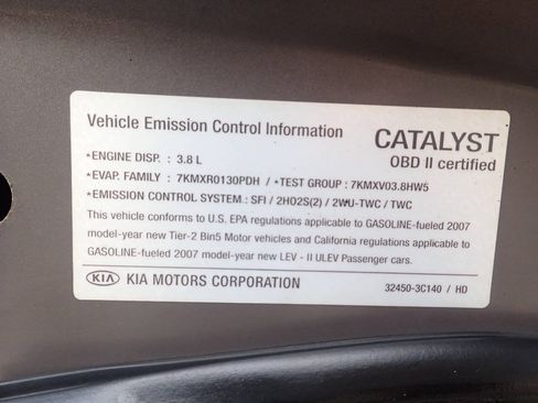 Used 2007 Kia Amanti w/ Leather Pkg FWD image 38