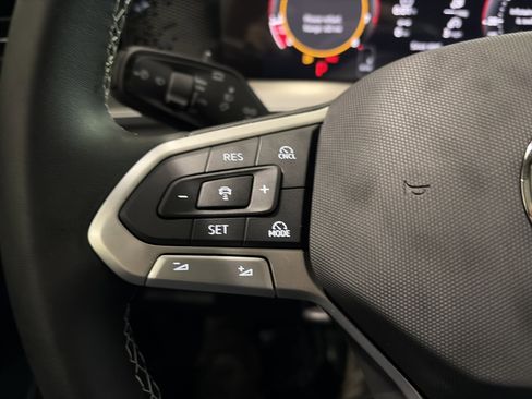 New 2026 Volkswagen Tiguan SE image 24