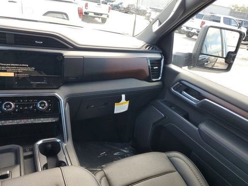 New 2026 GMC Sierra 2500 Denali image 16