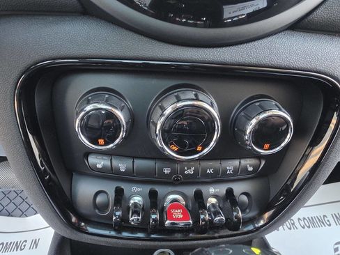 Used 2017 MINI Cooper Clubman ALL4 image 18
