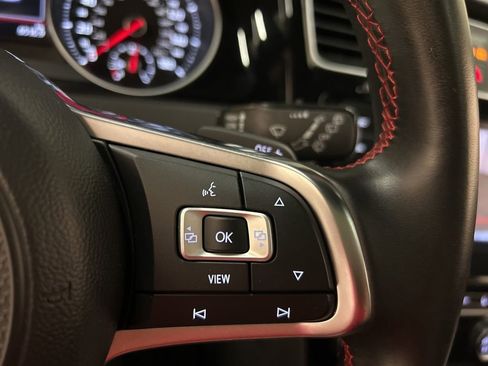 Used 2020 Volkswagen GTI SE FWD image 22