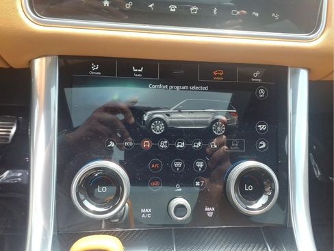 Used 2020 Land Rover Range Rover Sport SVR AWD/4WD image 25