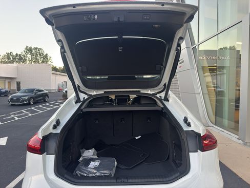 New 2025 Audi A6 e-tron Premium image 20