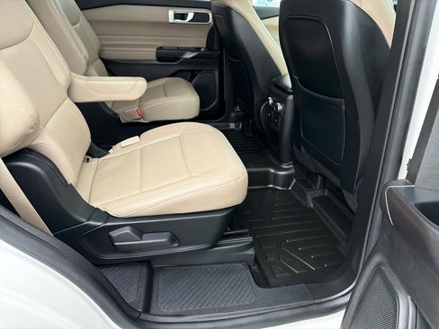 Used 2020 Ford Explorer XLT w/ Equipment Group 202A image 20