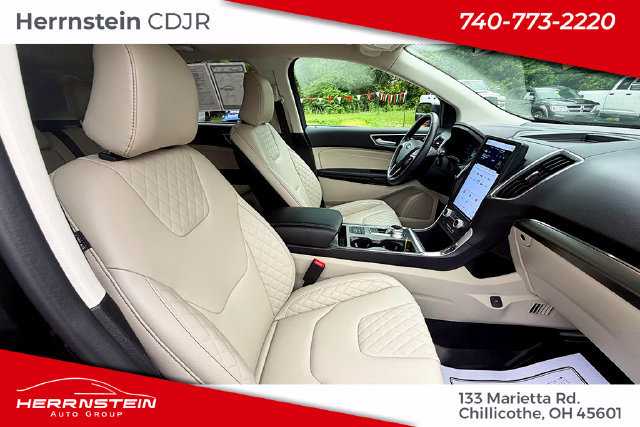 Used 2023 Ford Edge Titanium AWD/4WD image 30