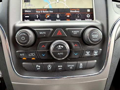 Used 2018 Jeep Grand Cherokee Laredo image 22