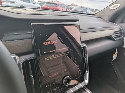 New 2026 GMC Acadia Denali Ultimate w/ LPO, Floor Liner Package image 20