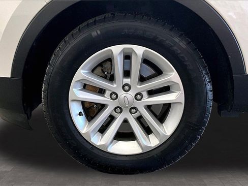 Used 2014 Ford Explorer XLT w/ Equipment Group 202A image 35