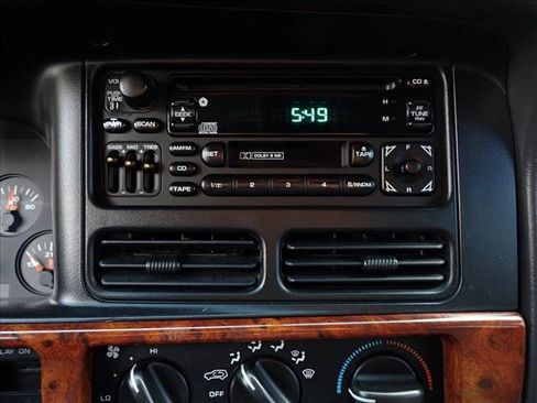 Used 1997 Jeep Grand Cherokee Laredo AWD/4WD image 12