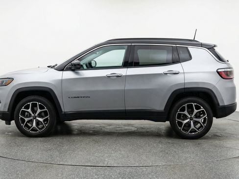 Used 2025 Jeep Compass Limited AWD/4WD image 5