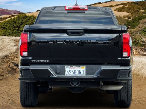 Used 2023 Chevrolet Colorado Z71 w/ Z71 Convenience Package 2 image 5