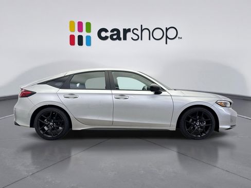 Used 2025 Honda Civic Sport image 6