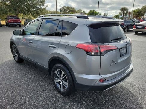 Used 2018 Toyota RAV4 XLE image 12