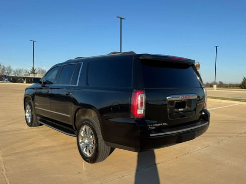 Used 2018 GMC Yukon XL Denali w/ Open Road Package image 6
