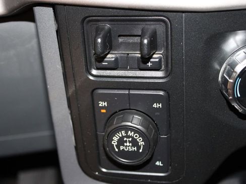 Used 2022 Ford F150 XLT w/ Equipment Group 301A Mid AWD/4WD image 39