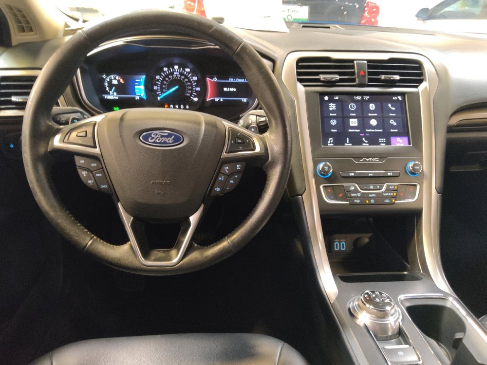 Used 2019 Ford Fusion SEL FWD image 22