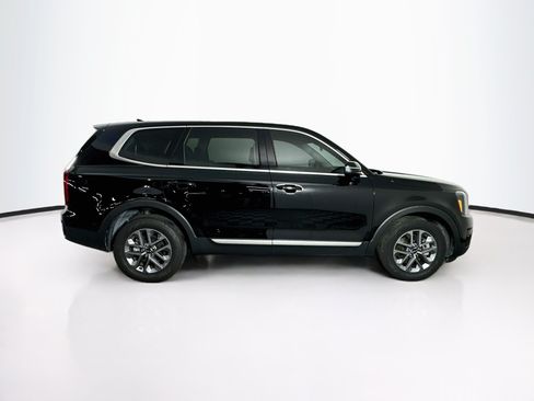 Used 2025 Kia Telluride LX FWD image 10