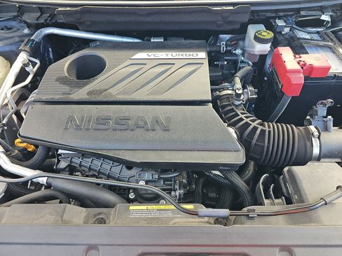 Used 2023 Nissan Rogue S image 16