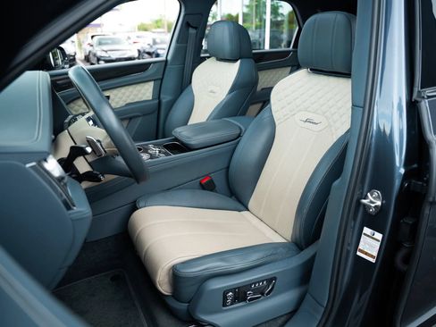 Used 2021 Bentley Bentayga Speed AWD/4WD image 28