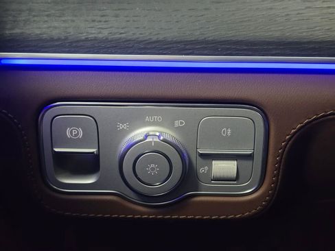 New 2026 Mercedes-Benz GLE 63 AMG S image 24