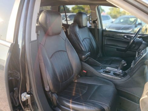 Used 2013 Buick Enclave Premium image 17