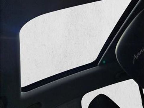 Certified 2024 Buick Envision Avenir image 22