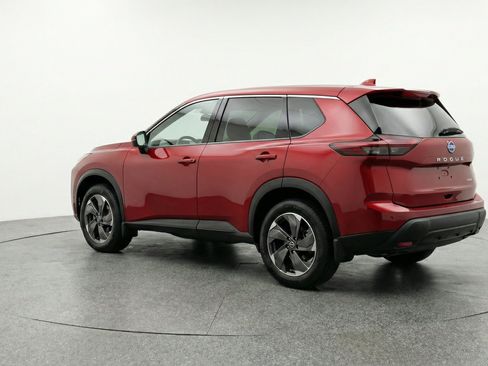 Used 2025 Nissan Rogue SV AWD/4WD image 6