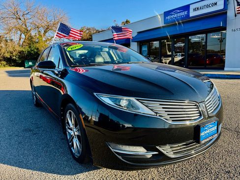 Used 2013 Lincoln MKZ image 18