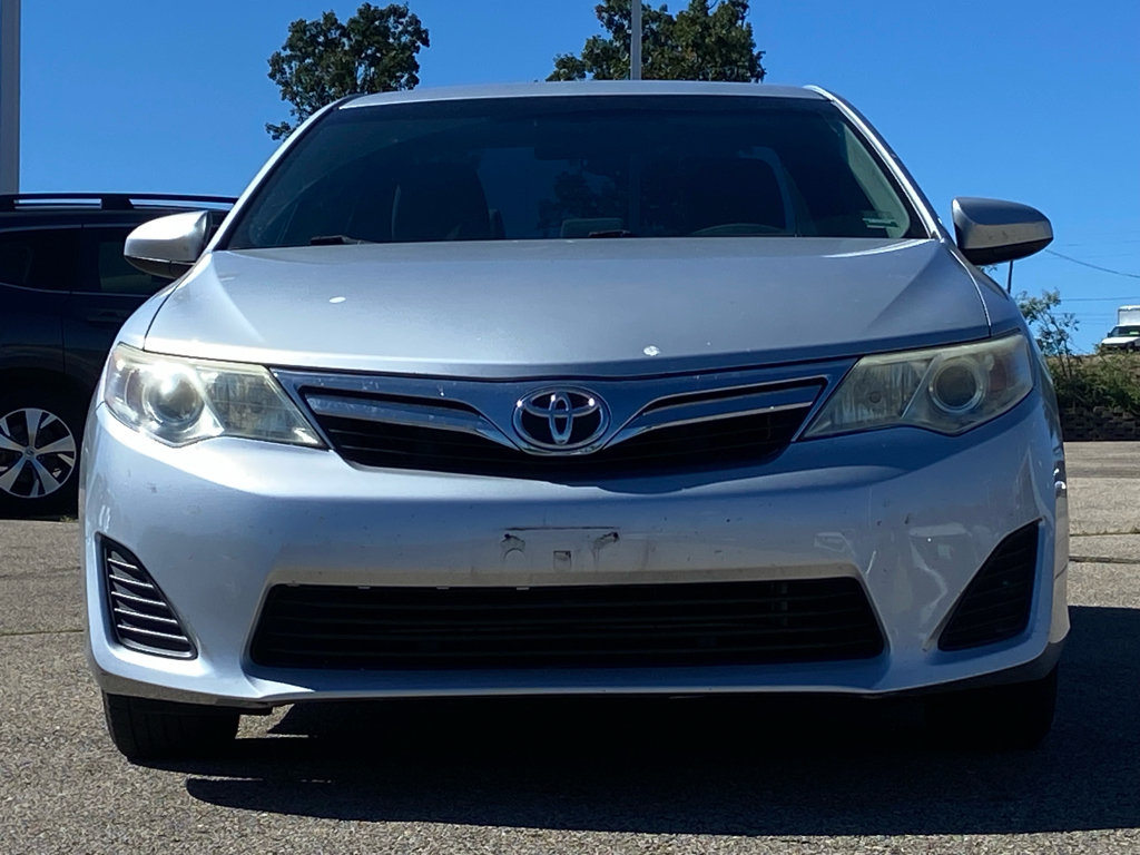 Used 2012 Toyota Camry LE FWD image 8