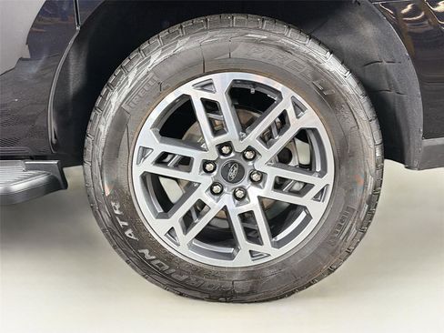 Used 2025 Ford Expedition Max Active AWD/4WD image 33
