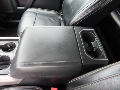 Used 2019 Ford F250 Lariat w/ Lariat Ultimate Package image 38