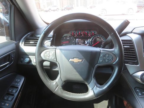 Used 2016 Chevrolet Tahoe LTZ AWD/4WD image 15