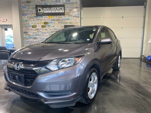 Used 2016 Honda HR-V LX image 5