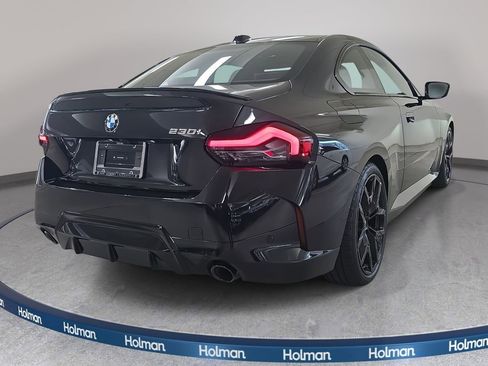 Used 2025 BMW 230i Coupe w/ M Sport Package image 7