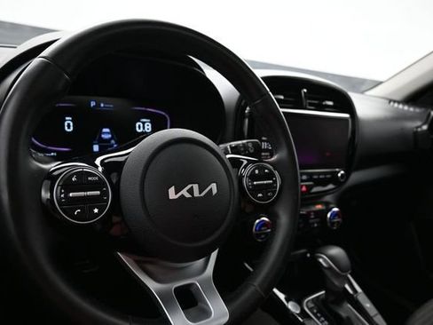 Used 2023 Kia Soul EX FWD image 10