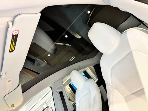 Used 2026 Tesla Model Y Long Range image 35