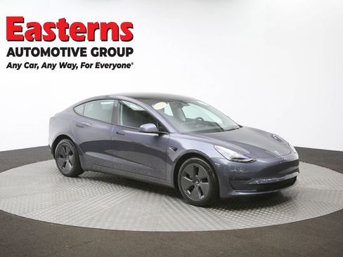Used 2023 Tesla Model 3 Standard Range image 46