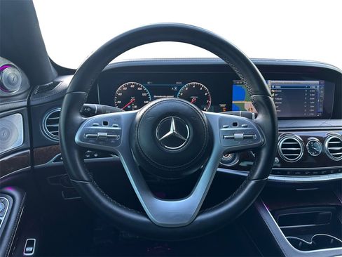 Used 2018 Mercedes-Benz S 560 4MATIC Sedan image 12