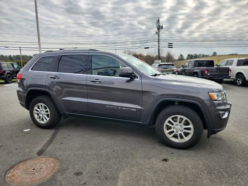 Used 2018 Jeep Grand Cherokee Laredo image 15