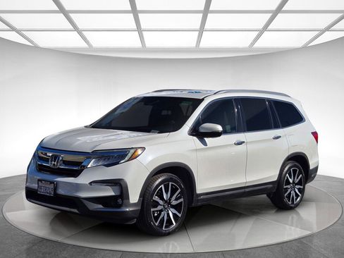 Certified 2022 Honda Pilot Touring image 7