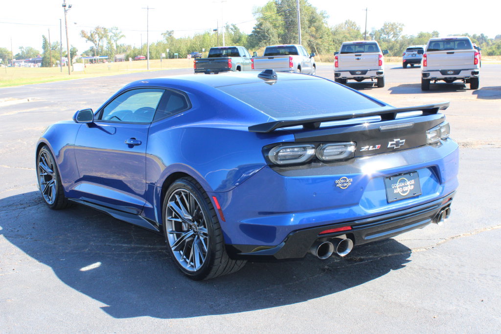 Used 2022 Chevrolet Camaro ZL1 RWD image 7