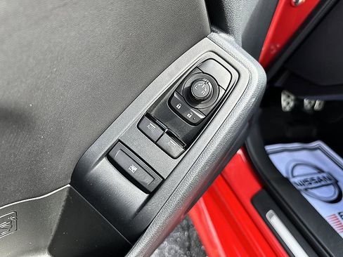 Used 2025 Toyota GR86 Premium w/ Performance Package image 10