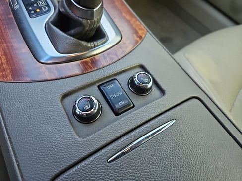 Used 2009 INFINITI G37 x Sedan w/ Premium Pkg image 19