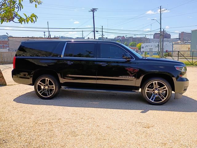 Used 2015 Chevrolet Suburban LT RWD image 13