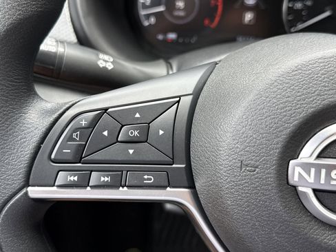 Used 2023 Nissan Kicks SV w/ Exterior Package FWD image 18