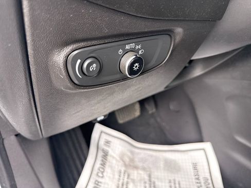 Used 2022 Chevrolet Equinox LT AWD/4WD image 30