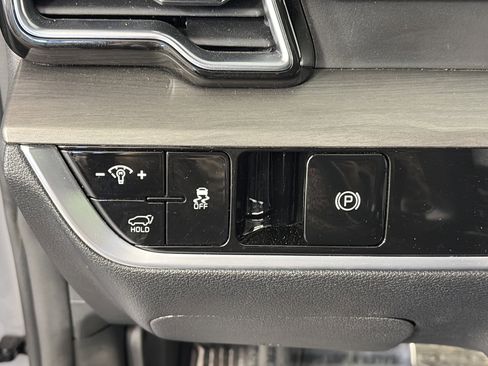 Certified 2024 Kia Sportage X-Pro Prestige image 28