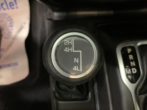 Used 2021 Jeep Wrangler Unlimited Sport AWD/4WD image 25